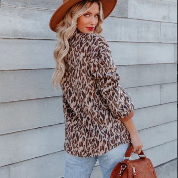 THML - Button Down Leopard Print Shacket - Jacket - Sz Medium - Picture 2 of 10